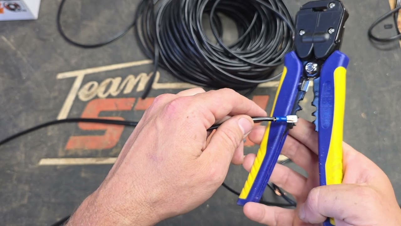 Self-Adjusting Wire Stripper For AWG 24-10 | HomesteadBandwagon